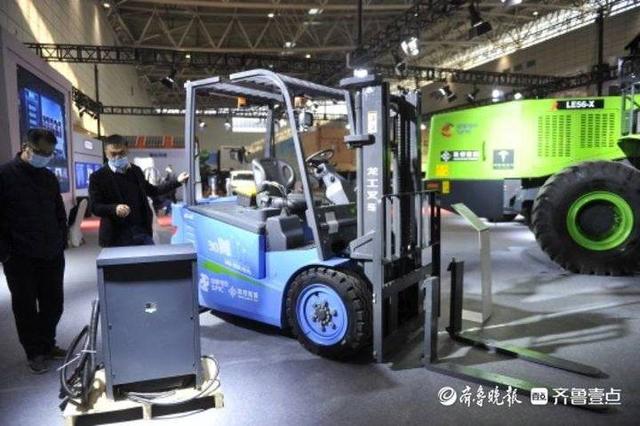 纯电动重卡亮相，未来3年济南将添1100处集中式充换电场站