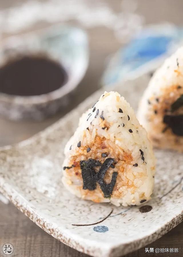 超级宝妈:孩子不爱吃米饭?试试这样做,做出来的口感让人食指大动~