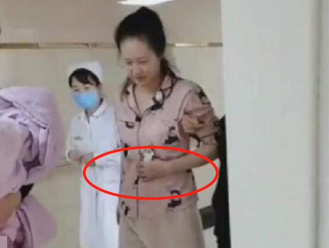 你的育儿经|“最霸气产妇”火了，生完孩子后自己走回病房，网友：太厉害了
