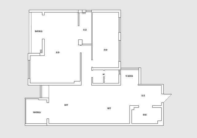 她将自己156平极简风新家，晒到同学群里，惹得大家都羡慕不已
