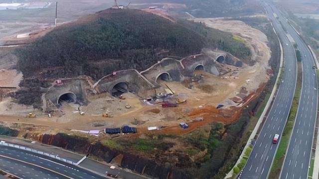 微软将服务器沉入海中，华为直接挖空一座大山，两者谁技高一筹？