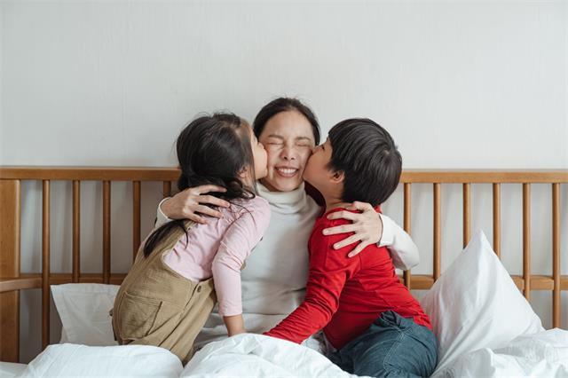 你的育儿经|不愿做输在起跑线上的父母？丨关于早教，夏老师有话说