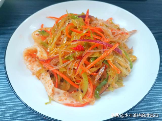 大雪后，这道凉拌菜别错过，5种食材，简单一拌，酸辣爽口又解腻