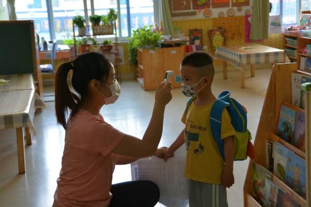 超级宝妈|开学季！最小“神兽”回归！直击幼儿园内的生活