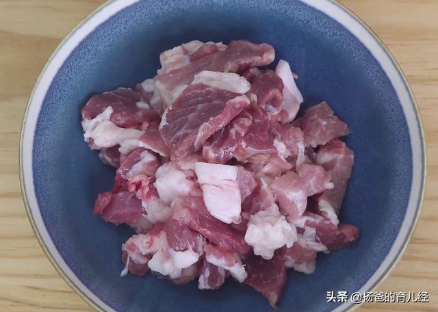 在家来一份冬日烤肉，孩子爱吃的肉食美味，焦香肉嫩，营养解馋