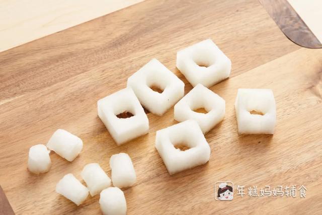 你的育儿经@别再逼娃喝水了！天暖了吃点它，补水又补维生素