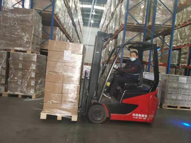 公司|连续十年不打烊！华松物流为松江综保区企业提供“无休”服务