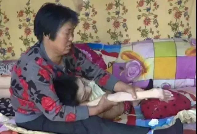 你的育儿经：吃了这个，2岁男童无法呼吸，千万别这样喂宝宝吃水果！