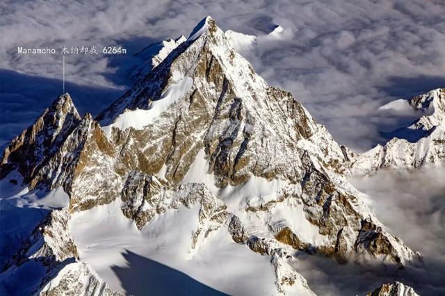 「旅行百事通」.矗立在中国的神秘金字塔，你爬上去过吗？