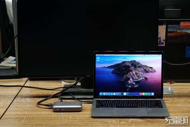 自带HDMI支持4K视频拓展，紫米多功能充电宝深度评测