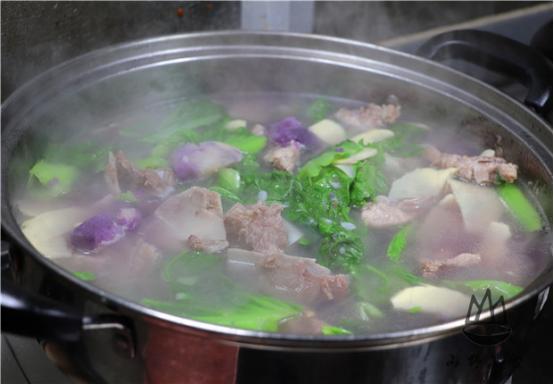 苗大姐用了半辈子的火锅配方，看着就流口水，农村待客全靠它