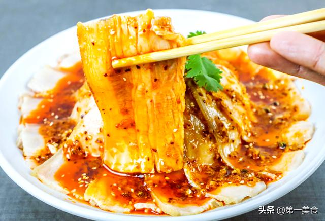 四川老厨师的秘方！经典好吃的蒜泥白肉，这个方法最省事