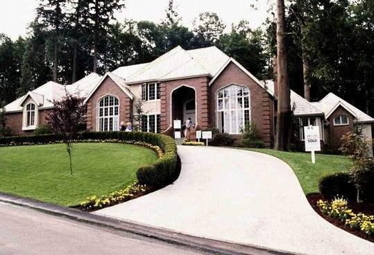 趣旅游@庐山上为什么会有那么多各色风格的建筑？