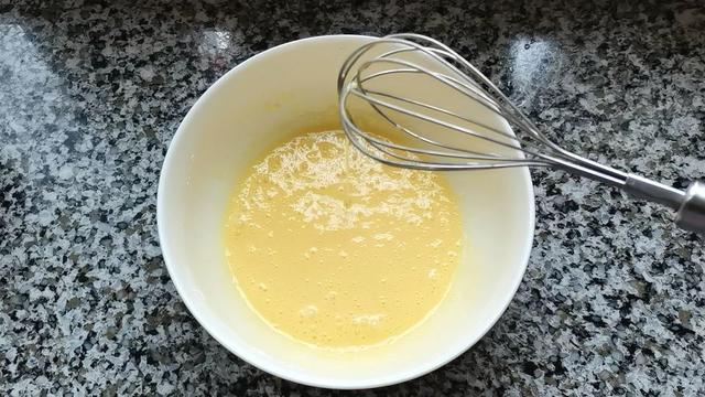 小鱼这样做，一口咬下去，连骨头都是酥酥的，还不怕鱼刺卡喉咙