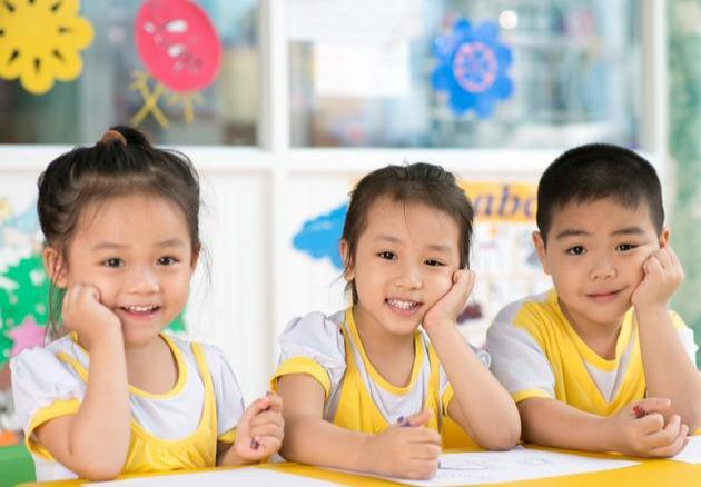 「你的育儿经」幼儿园已通知开学，要送孩子入园吗？建议看完下面分析后再决定