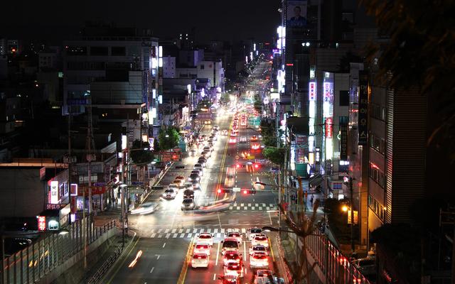 “鸽子笼”不止存在于香港，看完这些地方，我沉默了