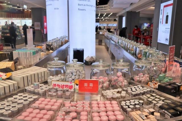 浦东|家电美妆一起装进购物车，浦东这家知名门