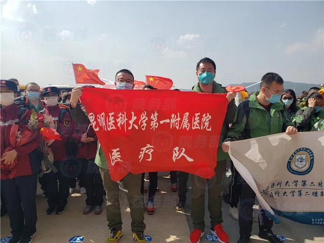 「快乐养生」有他们在,病魔都完败!所以,“礼物要送给最勇敢的他们! ”