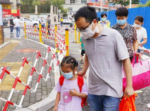 福建闽南网|洛江区3175名幼儿园大班的小朋友昨日陆续返回校园