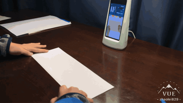 爆款神灯治愈家长“心病”：柔光护眼，还能远程辅导熊孩子功课