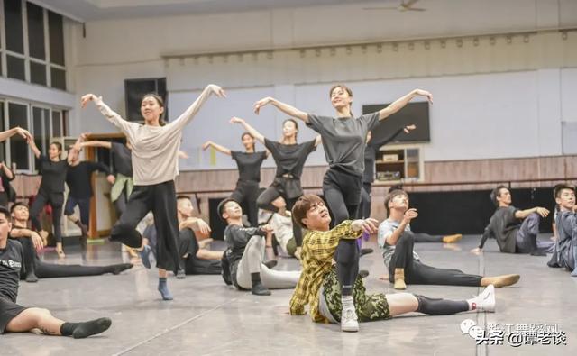 清心醉人|浙歌《生命舞迹》24日上演，练功房排练记，先睹为快