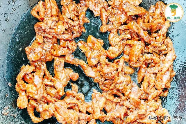 鱼香肉丝如何做才地道好吃？关键是什么？大厨教你正宗川式做法