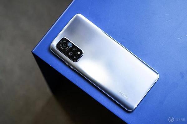 Redmi K30S 至尊纪念版开箱：堆料满满，依然性价比