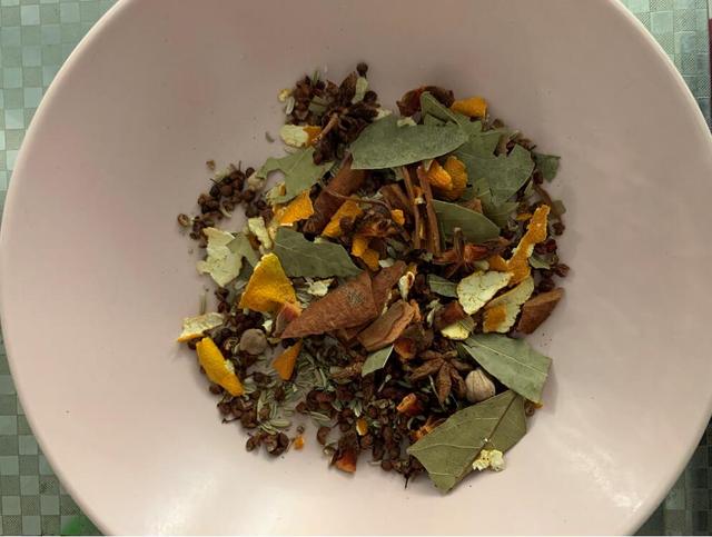 用什么鱼腌腊鱼才好吃？老师傅教给你，腊鱼醇厚甘香，花钱买不到