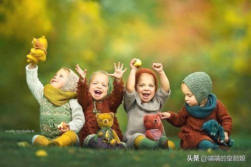 「你的育儿经」孕妈生下4胞胎，宝爸看到孩子后，兴奋直呼：欠的“情债”该还了