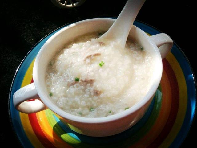 早饭吃粥可以养胃?中午吃的会伤身?养生专家:一天三餐各有妙招