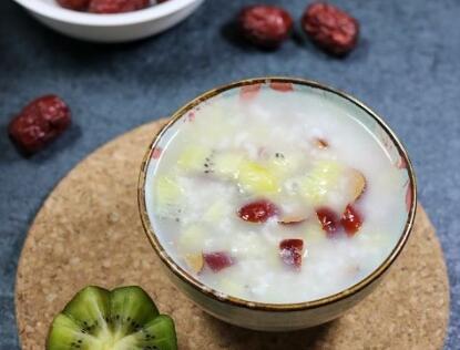 女人吃什麼粥能美容養顏,6種補血美白祛斑粥-花瓣養生-花瓣飲食養生