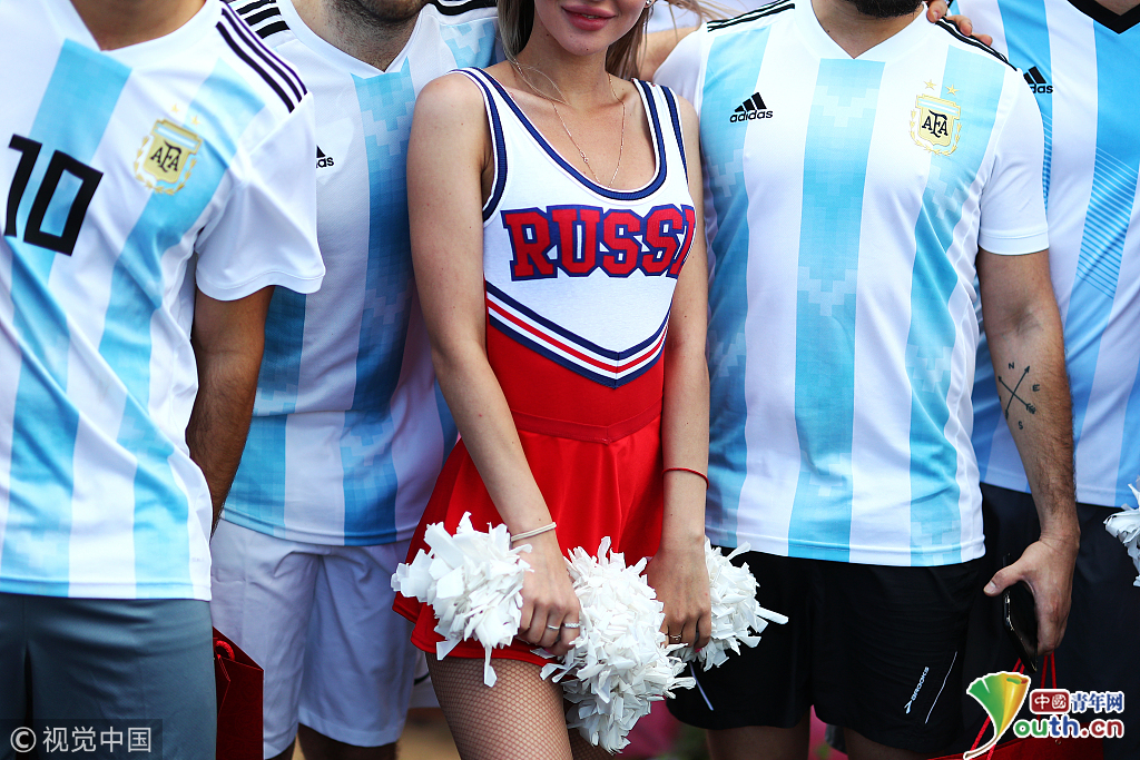 2018俄罗斯世界杯:阿根廷克罗地亚球迷提前上