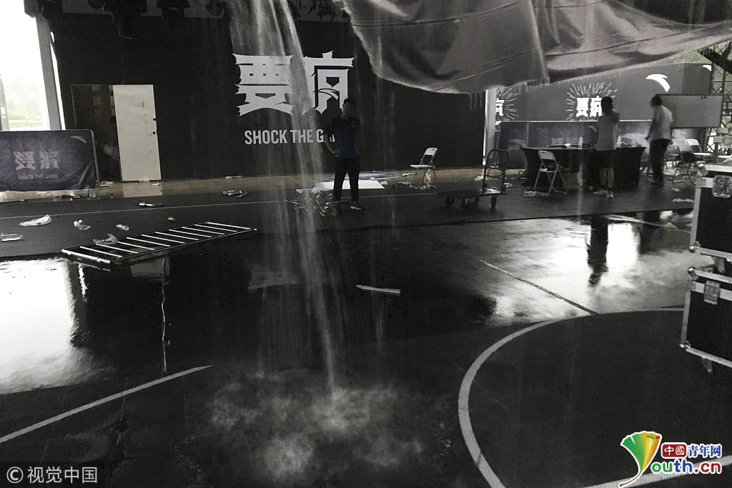 2018汤普森中国行济南站:真·倾盆大雨冲垮