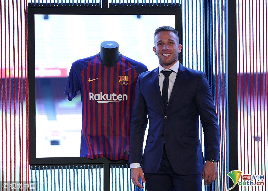 18\/19西甲:巴塞罗那召开发布会 新援亚瑟·梅洛