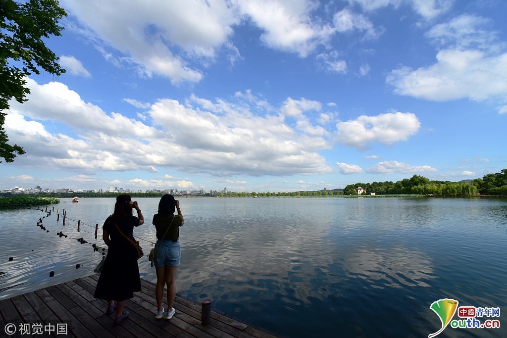 杭州:台风玛莉亚减弱 西湖晴天重现