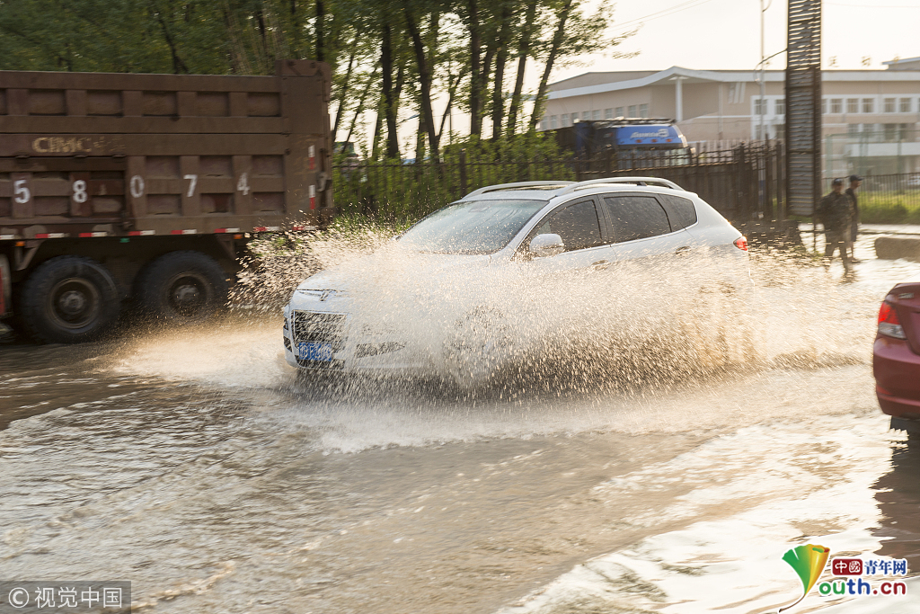 大暑节气 黑龙江鸡西迎来暴雨天气