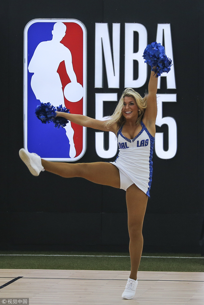 2018NBA5v5北京站:达拉斯独行侠啦啦队现身