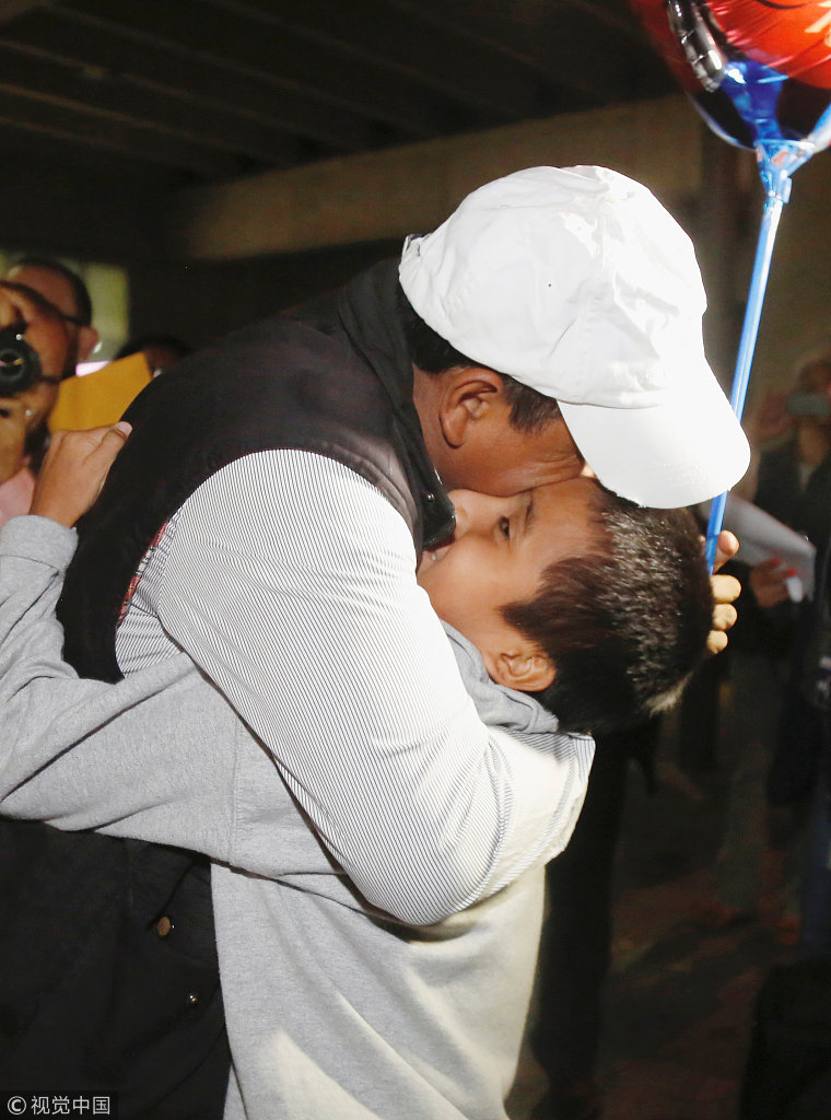 危地马拉:因美零容忍政策与家人分离小男孩遭