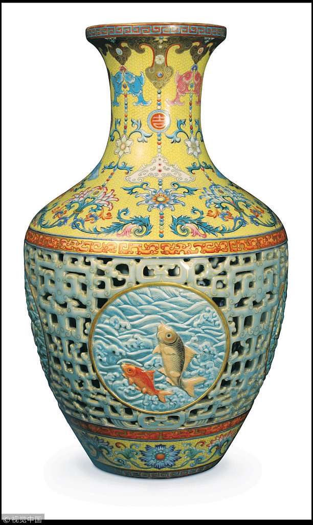 清朝古董!巧夺天工,乾隆时期花瓶价值3.