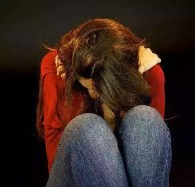 致父母：请别用语言伤害孩子，讥嘲、挖苦，对孩子的伤害甚过体罚