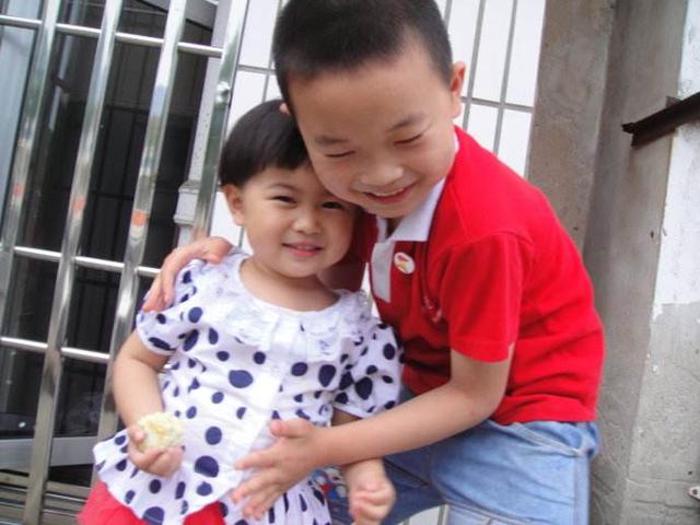 养育二胎的苦和累，因为俩宝的一次争论，都被融化了！