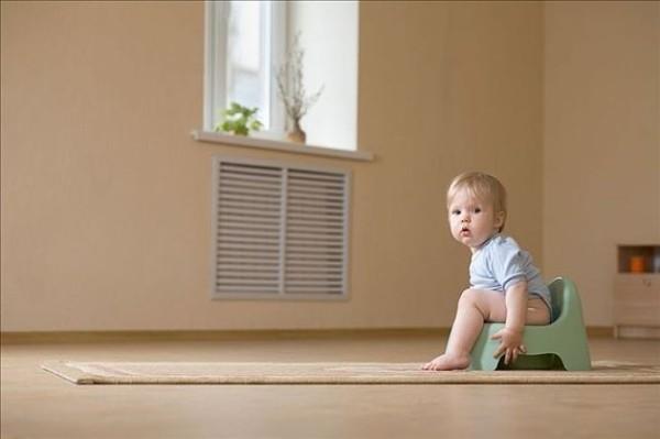 儿科医生：宝宝尿尿的5个常见问题，5种方法判断宝宝是不是生病了