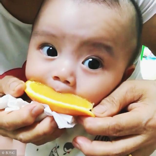 这7个饭桌上上坏习惯，必须给宝宝纠正！不然在外面让人讨厌！