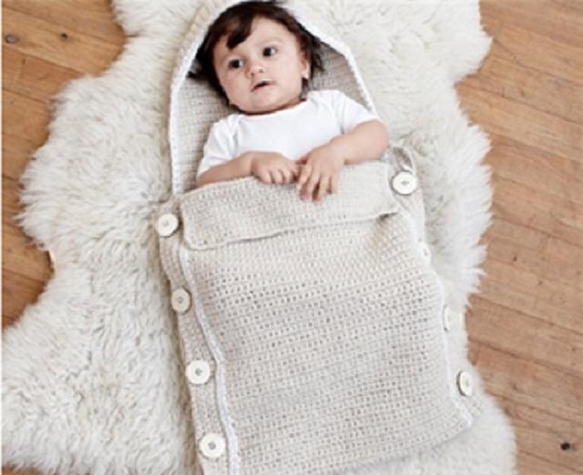 冬天怕宝宝睡觉踢被子？聪明的家长都这样做！