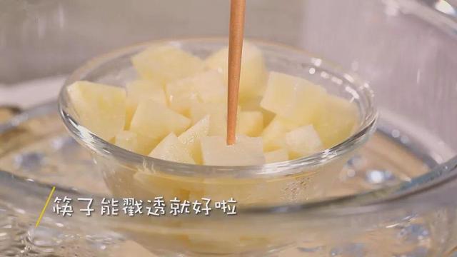 辅食：营养丰富口感好，宝宝菜泥优选
