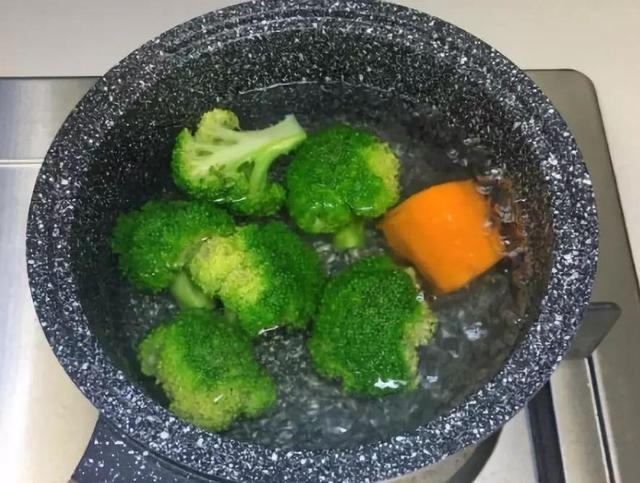 辅食：蒸出来的点心不上火，营养全面做法简单