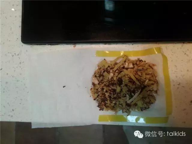 生姜敷脚心治感冒？妈妈专家共同验证