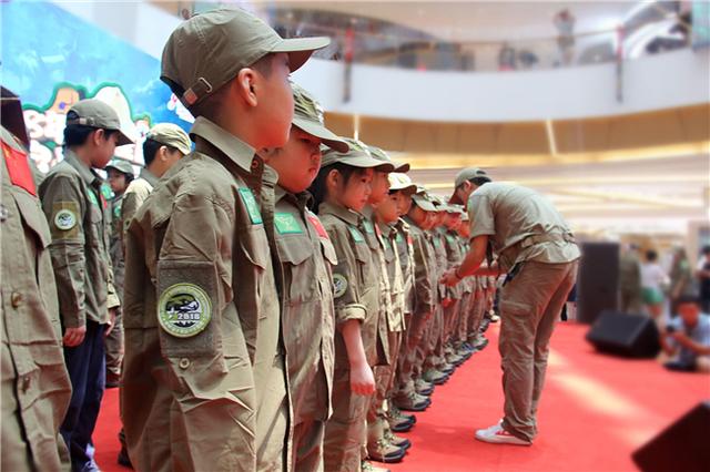 如果你家有个内向的孩子，花几分钟时间点进来看看，太有用了！