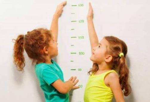 抓住孩子的两个生长高峰期，不担心遗传因素，也能多长10cm！