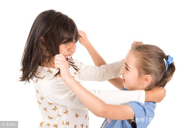 性早熟可不是一件好事，坚守这4点，避免孩子性早熟